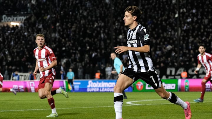 Kommt Giannis Konstantelias nun doch zum VfB Stuttgart?