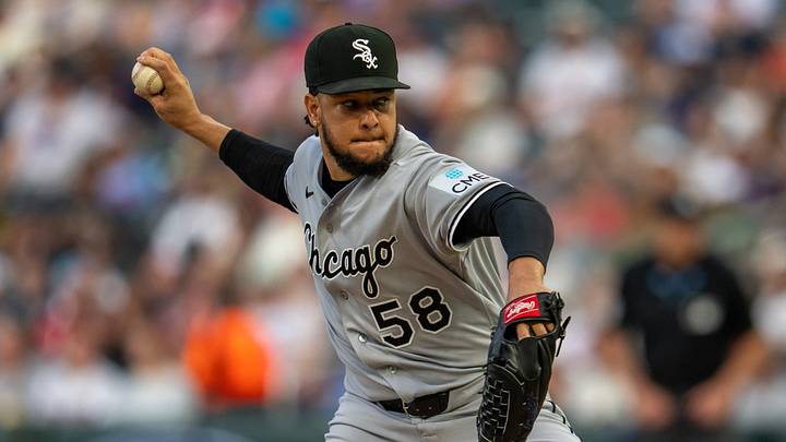 Aug 28, 2026; Minneapolis, Minnesota, USA; Chicago White Sox pitcher Luis Castillo (58) delivers a pitch against the Minnesota Twins in the first inning at Target Field. Mandatory Credit: Jesse Johnson-Imagn Images Aug 28, 2026; Minneapolis, Minnesota, USA; Chicago White Sox pitcher Luis Castillo (58) delivers a pitch against the Minnesota Twins in the first inning at Target Field. Mandatory Credit: Jesse Johnson-Imagn Images