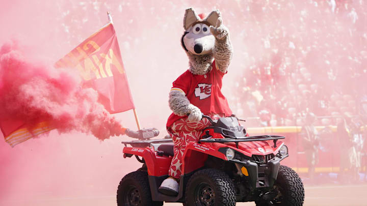 Sep 26, 2021; Kansas City, Missouri, USA; The Kansas City Chiefs mascot KC Wolf performs against the Los Angeles Chargers before the game at GEHA Field at Arrowhead Stadium. Mandatory Credit: Denny Medley-Imagn Images