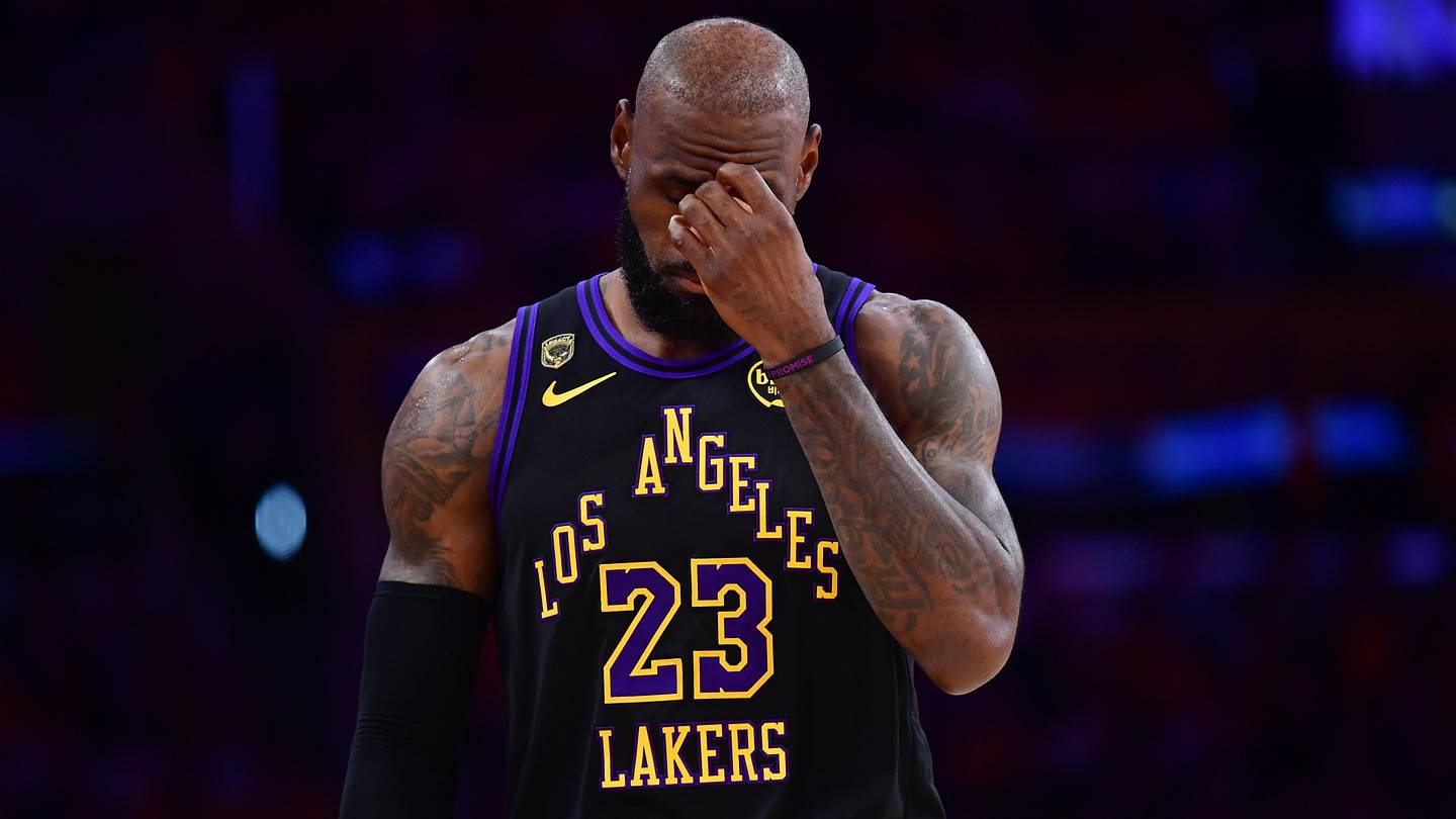 LeBron James might be pushing Lakers into a win