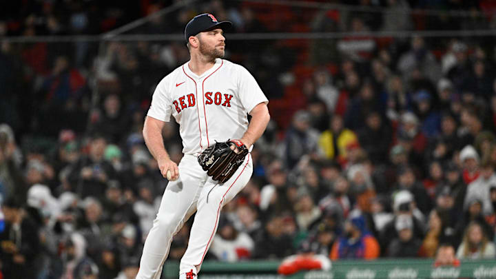 May 21, 2025; Boston, Massachusetts, USA; Boston Red Sox relief pitcher Liam Hendriks (31) pitches against the New York Mets during the sixth inning at Fenway Park. Mandatory Credit: Eric Canha-Imagn Images May 21, 2025; Boston, Massachusetts, USA; Boston Red Sox relief pitcher Liam Hendriks (31) pitches against the New York Mets during the sixth inning at Fenway Park. Mandatory Credit: Eric Canha-Imagn Images