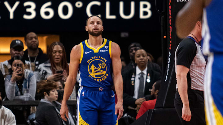 Feb 3, 2024; Atlanta, Georgia, USA; Golden State Warriors guard Stephen Curry (30) walking on to the court during game against Atlanta Hawks during the first quarter at State Farm Arena. Mandatory Credit: Jordan Godfree-Imagn Images Feb 3, 2024; Atlanta, Georgia, USA; Golden State Warriors guard Stephen Curry (30) walking on to the court during game against Atlanta Hawks during the first quarter at State Farm Arena. Mandatory Credit: Jordan Godfree-Imagn Images