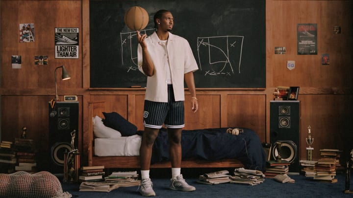 Tyrese Maxey wears the New Balance Hesi Low v2. Tyrese Maxey wears the New Balance Hesi Low v2.