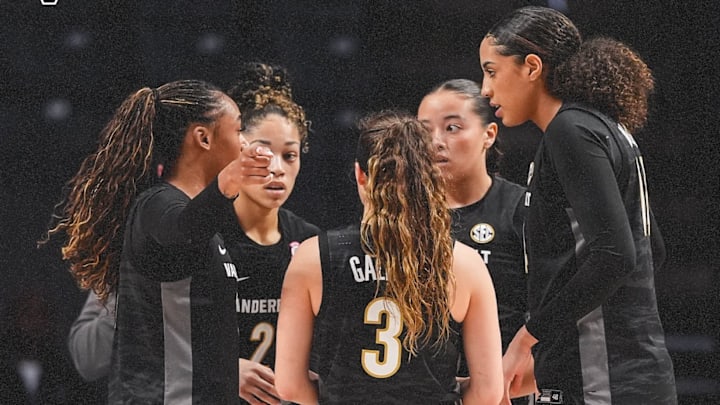 Vanderbilt WBB loses to Ole Miss.