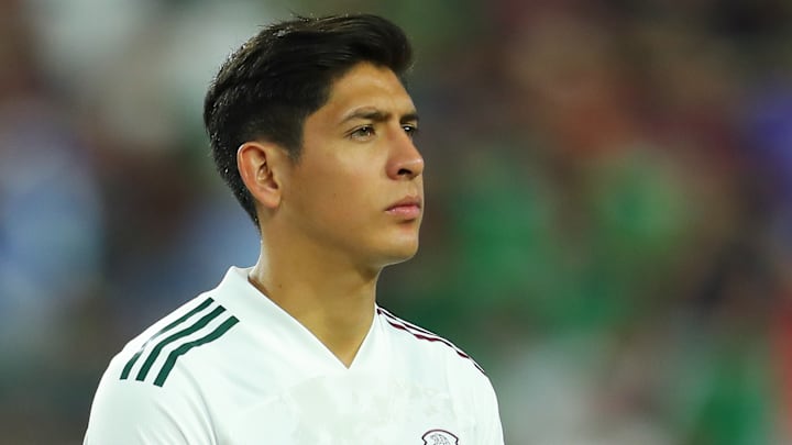 Edson Álvarez on representing Mexicans abroad. 