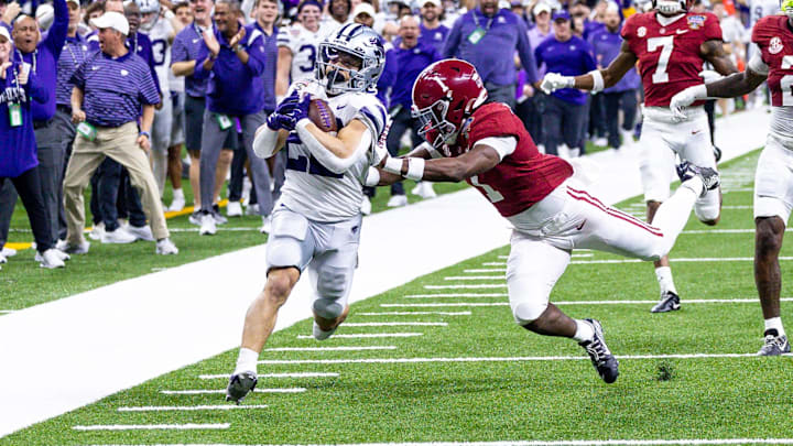 Dec 31, 2022; New Orleans, LA, USA; Kansas State Wildcats running back Deuce Vaughn (22) runs the