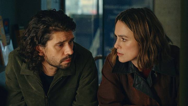 Black Doves: Season 2. (L to R) Ben Whishaw as Sam, Keira Knightley as Helen Webb in Black Doves: Season 2. 