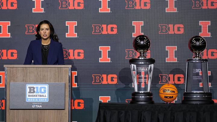 Oct 9, 2023; Minneapolis, MN, USA; Illinois Fighting Illini head coach Shauna Green speaks to the media at the Big Ten Basketball Media Days at Target Center. Mandatory Credit: Matt Krohn-Imagn Images