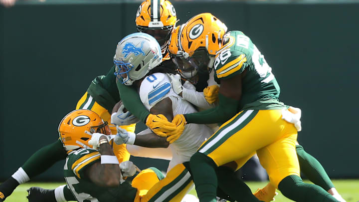 Jahmyr Gibbs found little running room against Green Bay's defense and there could be a weakness for the Bears to exploit in Week 2.