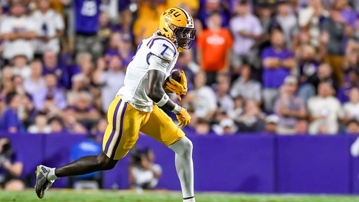Tight End Trey Dez Green 7, LSU Tigers take on the Clemson Tigers. September 5, 2026; Baton Rouge, Louisiana, USA; at Tiger Stadium. Tight End Trey Dez Green 7, LSU Tigers take on the Clemson Tigers. September 5, 2026; Baton Rouge, Louisiana, USA; at Tiger Stadium.