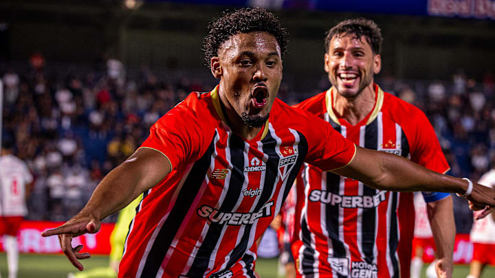 São Paulo venceu o Bragantino de virada em Bragança