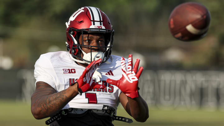 Shawn Asbury II catches the ball during Indiana football's spring practice on April 16. 