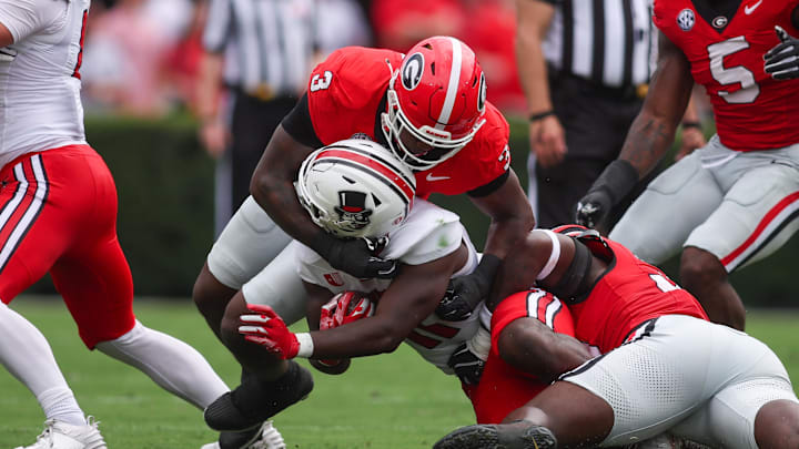 Sep 6, 2025; Athens, Georgia, USA; Georgia Bulldogs linebacker CJ Allen (3) makes a tackle against the Austin Peay Governors in the first quarter at Sanford Stadium. Mandatory Credit: Brett Davis-Imagn Images Sep 6, 2025; Athens, Georgia, USA; Georgia Bulldogs linebacker CJ Allen (3) makes a tackle against the Austin Peay Governors in the first quarter at Sanford Stadium. Mandatory Credit: Brett Davis-Imagn Images