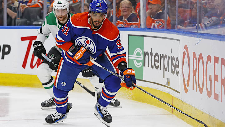 Edmonton Oilers forward Evander Kane (91)