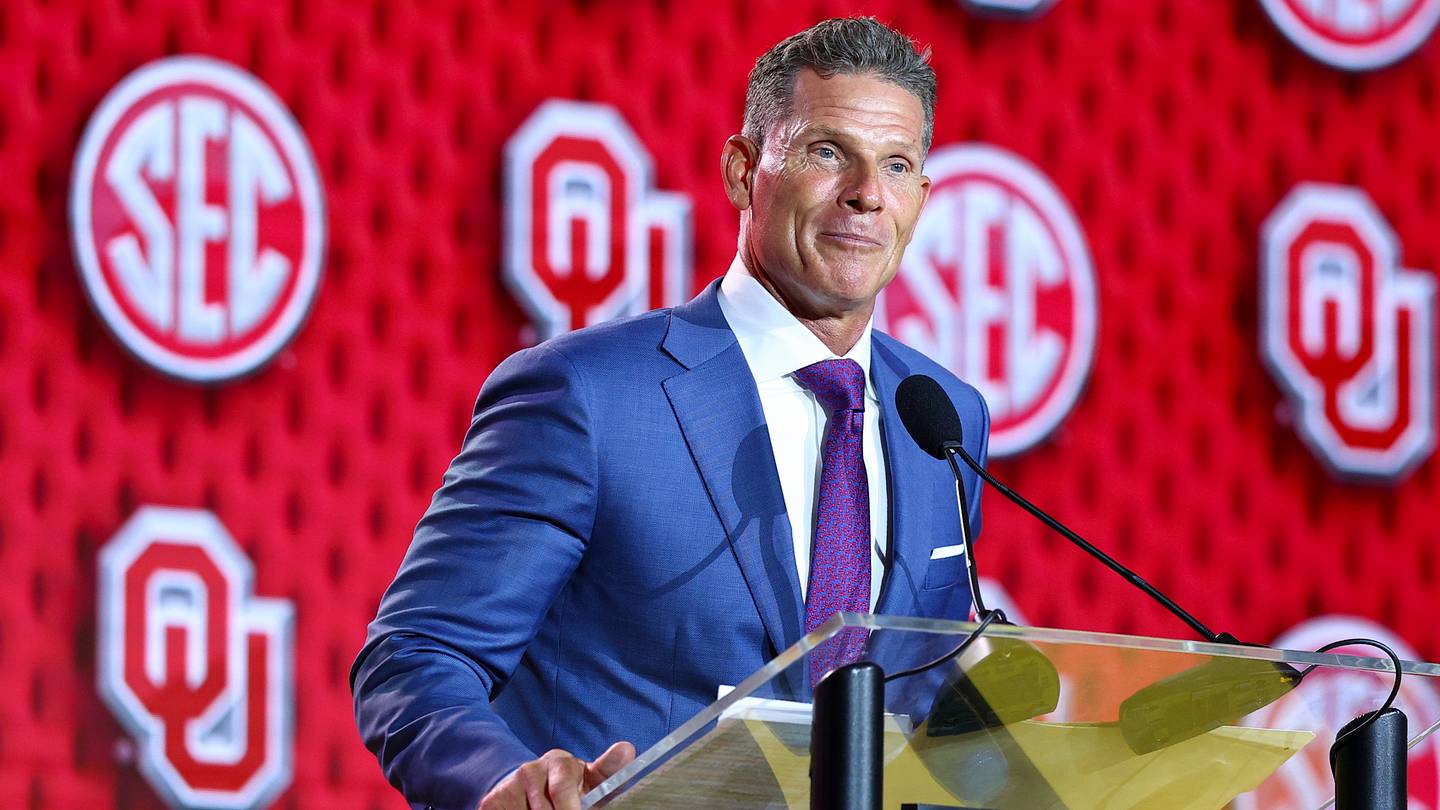Oklahoma Debuts in the Top 10 of the Coaches Poll