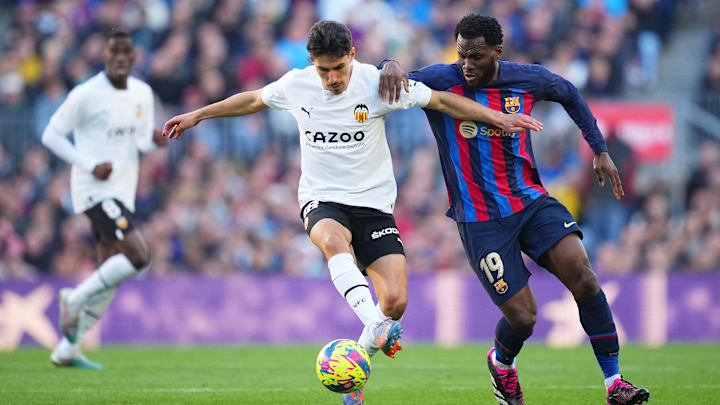 Franck Kessié fue protagonista de una jugada polémica ante el Valencia