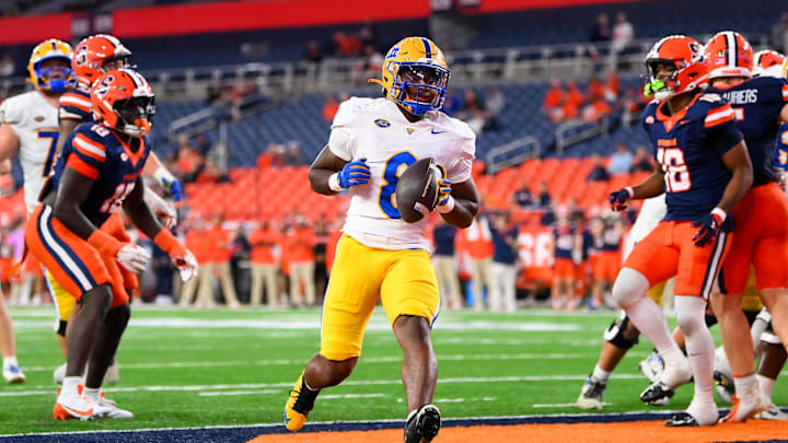 Oct 18, 2025; Syracuse, New York, USA; Pittsburgh Panthers running back Juelz Goff (8) runs into the end zone for a touchdown against the Syracuse Orange during the second half at the JMA Wireless Dome. Mandatory Credit: Rich Barnes-Imagn Images Oct 18, 2025; Syracuse, New York, USA; Pittsburgh Panthers running back Juelz Goff (8) runs into the end zone for a touchdown against the Syracuse Orange during the second half at the JMA Wireless Dome. Mandatory Credit: Rich Barnes-Imagn Images