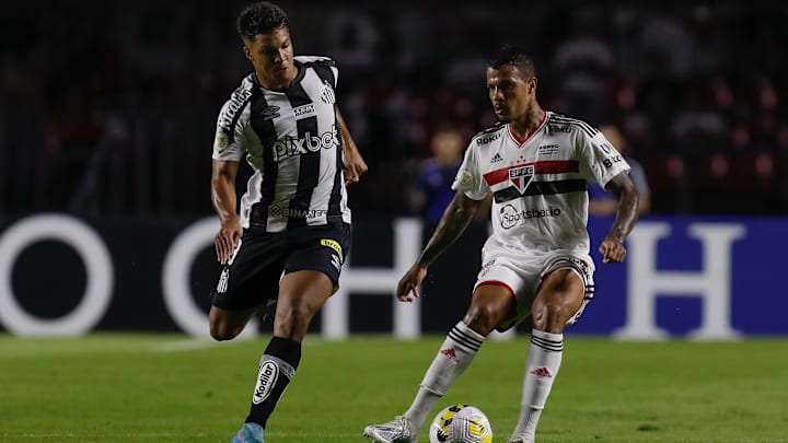 Tricolor do Morumbi deve usar time misto no clássico, enquanto Lisca possui quase todo o elenco à disposição