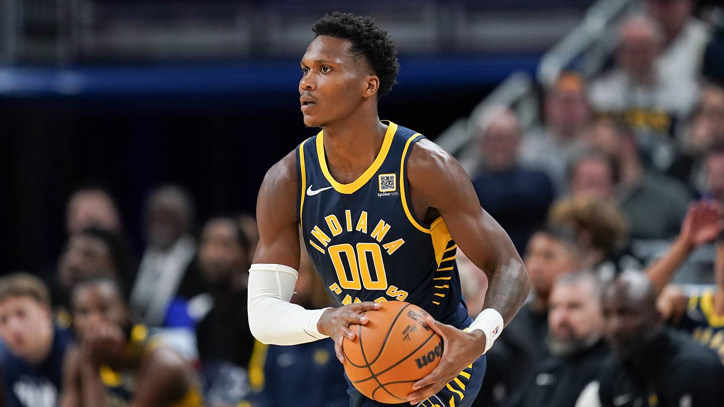 Pacers Face Heat in Crucial Regular-Season Showdown