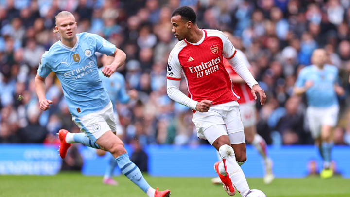 Manchester City v Arsenal FC - Premier League