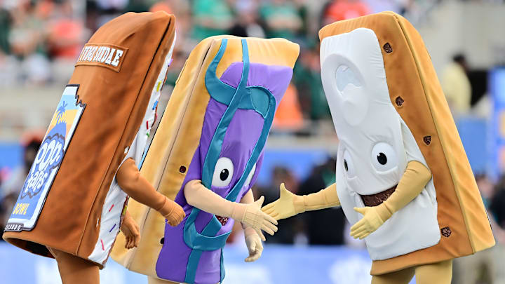 Iowa State v Miami - Pop-Tarts Bowl