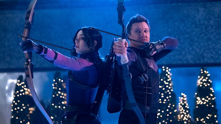 Hailee Steinfeld as Kate Bishop and Jeremy Renner as Clint Barton/Hawkeye in Marvel Studios' HAWKEYE. Photo by Chuck Zlotnick. © Marvel Studios 2021. All Rights Reserved.