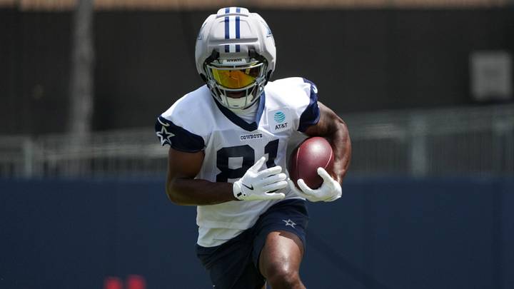 Dallas Cowboys receiver Jonathan Mingo (81) carries the ball wearing a Guardian helmet cap at training camp at River Ridge Playing Fields. Mandatory Credit: Kirby Lee-Imagn Images Dallas Cowboys receiver Jonathan Mingo (81) carries the ball wearing a Guardian helmet cap at training camp at River Ridge Playing Fields. Mandatory Credit: Kirby Lee-Imagn Images