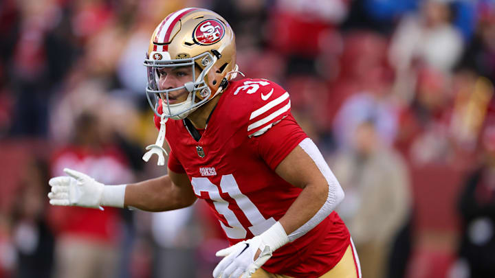 Dec 30, 2024; Santa Clara, California, USA; San Francisco 49ers running back Isaac Guerendo (31) before the game against the Detroit Lions at Levi's Stadium. Mandatory Credit: Sergio Estrada-Imagn Images Dec 30, 2024; Santa Clara, California, USA; San Francisco 49ers running back Isaac Guerendo (31) before the game against the Detroit Lions at Levi's Stadium. Mandatory Credit: Sergio Estrada-Imagn Images