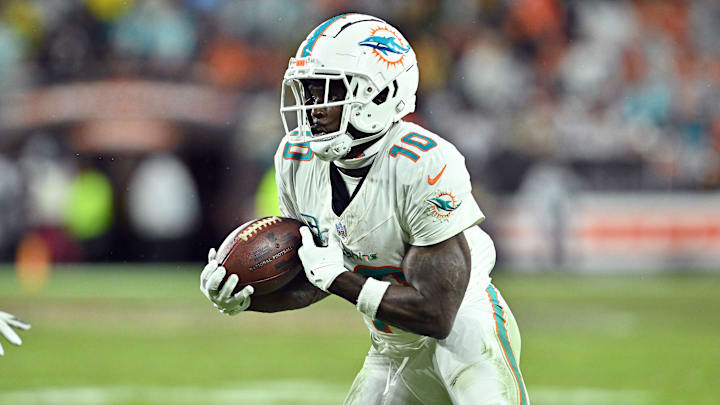 Miami Dolphins v Cleveland Browns