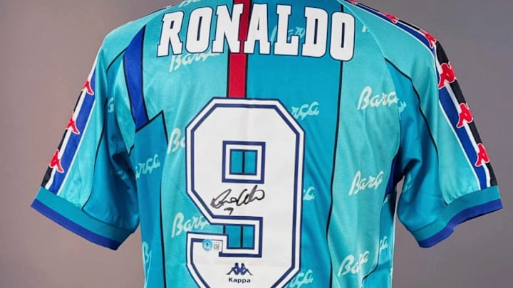 Celebrate World Cup Draw day with other soccer fans on Goldin's special eBay Live Friday, December 5th at 11 am MST