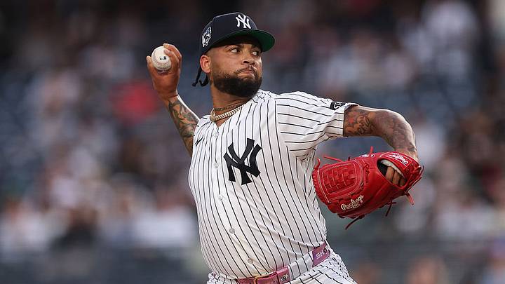 Los Yankees han relegado a Luis Gil a las ligas menores tras un mal comienzo de temporada. Los Yankees han relegado a Luis Gil a las ligas menores tras un mal comienzo de temporada.