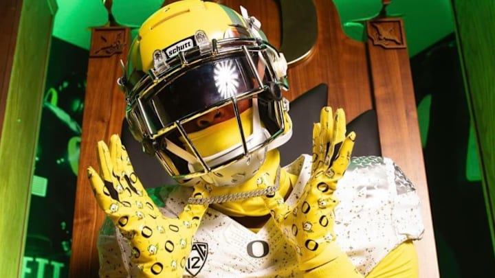 Dakorien Moore, the No. 1 wide receiver prospect in the country is choosing between Texas, Oregon, Ohio State, LSU. Dakorien Moore, the No. 1 wide receiver prospect in the country is choosing between Texas, Oregon, Ohio State, LSU.