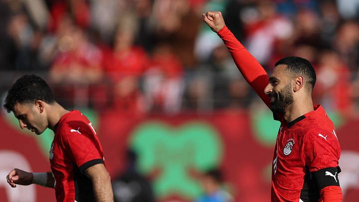 Mohamed Salah llevó a los faraones de Egipto a los Octavos de Final de la Copa Africana de Naciones gracias a un gol de penal. Mohamed Salah llevó a los faraones de Egipto a los Octavos de Final de la Copa Africana de Naciones gracias a un gol de penal.