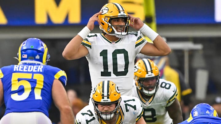 Oct 6, 2024; Inglewood, California, USA; Green Bay Packers quarterback Jordan Love (10) calls a play during the fourth quarter against the Los Angeles Rams at SoFi Stadium. Mandatory Credit: Robert Hanashiro-Imagn Images Oct 6, 2024; Inglewood, California, USA; Green Bay Packers quarterback Jordan Love (10) calls a play during the fourth quarter against the Los Angeles Rams at SoFi Stadium. Mandatory Credit: Robert Hanashiro-Imagn Images