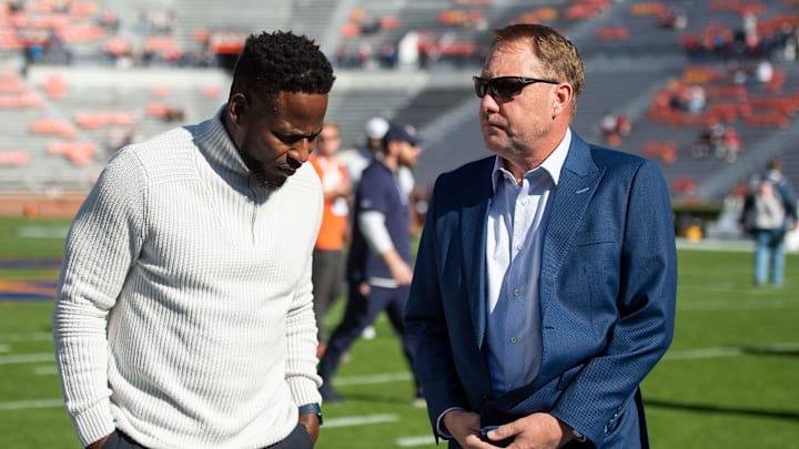 Alabama v Auburn