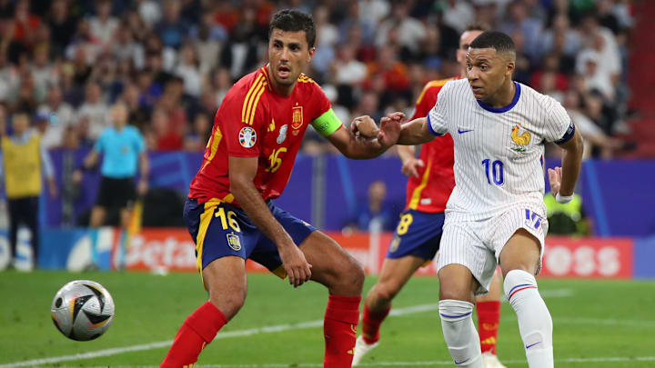 Rodri und Kylian Mbappé sind die besten Spieler bei EA FC 25 Rodri und Kylian Mbappé sind die besten Spieler bei EA FC 25