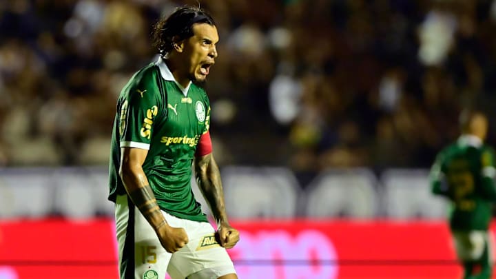 Gustavo Gómez marcou o terceiro do Palmeiras no Limeirão