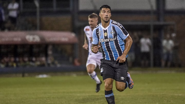 Suárez deu uma boa assistência para Ferreira no duelo