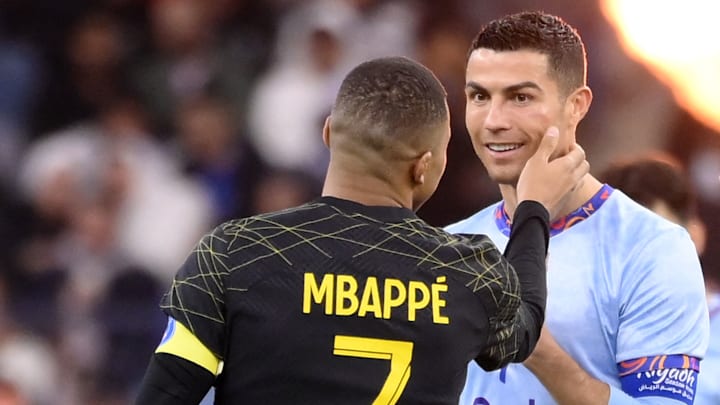 Mbappé effronté CR7 le 27/07 et rien que pour ça on regardera Mbappé effronté CR7 le 27/07 et rien que pour ça on regardera
