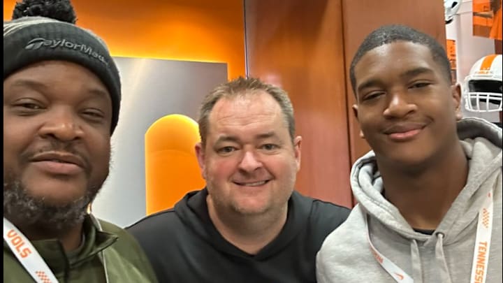 Myers Park High School edge rusher Rodney Dunham with Tennessee HC Josh Heupel.