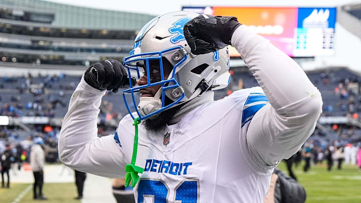 Washington Commanders cornerback Amik Robertson