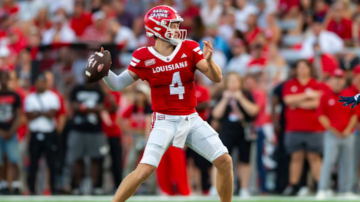 Cajuns quarterback Walker Howard 4, Louisianas Ragin Cajuns take on Rice. Saturday, Aug. 30, 2025.