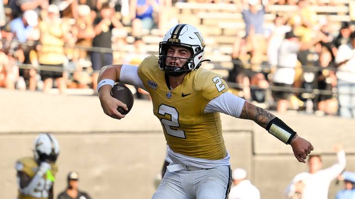 It didn't take long for Jared Curtis to be handed the reins to Vanderbilt's offense. But how quickly can he get up to speed?