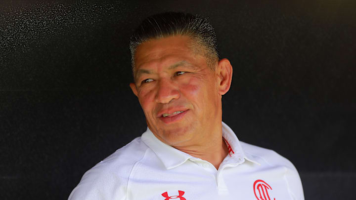 El entrenador Ignacio AMbriz.