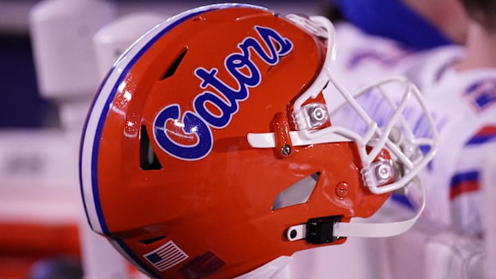 The Florida Gators are contending for a defensive back expected to rise in the rankings.