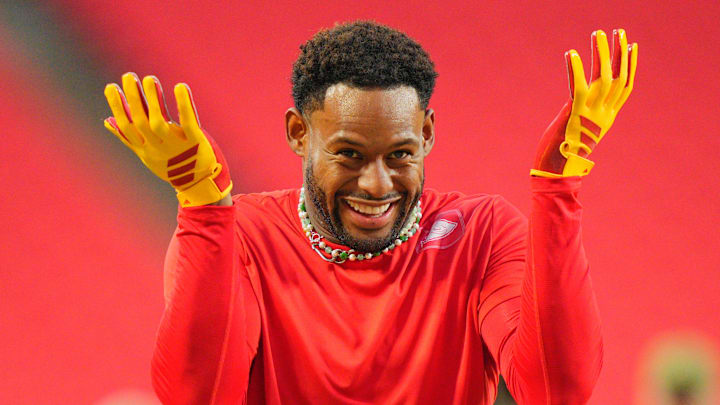 Kansas City Chiefs wide receiver Juju Smith-Schuster (9) reacts during warmups prior to the game against the Washington Commanders