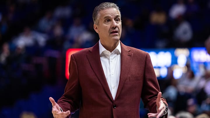 Arkansas Razorbacks head coach John Calipari was met with boos in his return to Rupp Arena. Arkansas Razorbacks head coach John Calipari was met with boos in his return to Rupp Arena.