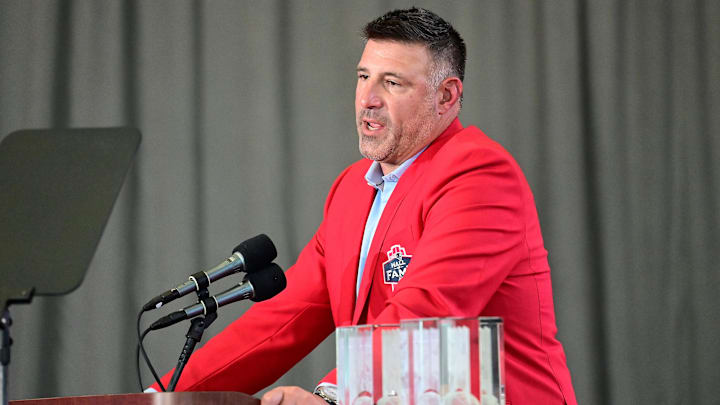 Oct 21, 2023; Foxborough, MA, USA; New England Patriots former linebacker and current Tennessee Titans head coach Mike Vrabel makes a speech at his 2023 Patriots Hall of Fame induction in the Cross Insurance Pavilion at Gillette Stadium.