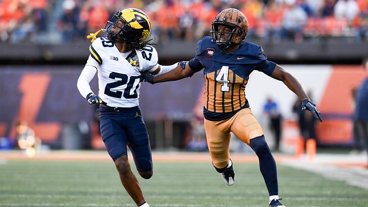COLLEGE FOOTBALL: OCT 19 Michigan at Illinois COLLEGE FOOTBALL: OCT 19 Michigan at Illinois