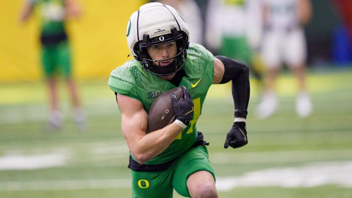 Oregon defensive back Dillon Thieneman.